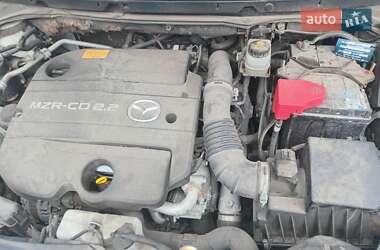 Позашляховик / Кросовер Mazda CX-7 2011 в 