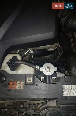 Внедорожник / Кроссовер Mazda CX-7 2010 в 