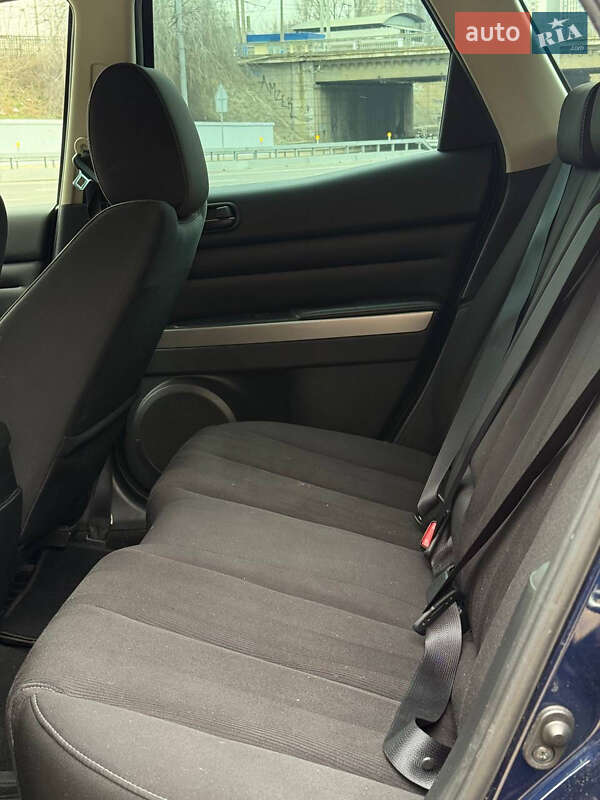 Внедорожник / Кроссовер Mazda CX-7 2011 в Киеве