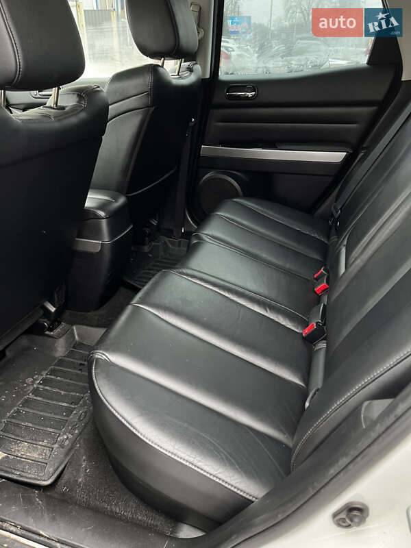 Позашляховик / Кросовер Mazda CX-7 2009 в Чернігові
