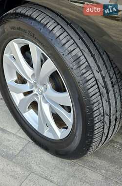 Внедорожник / Кроссовер Mazda CX-7 2009 в 