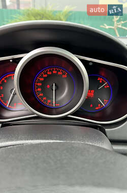 Внедорожник / Кроссовер Mazda CX-7 2011 в 
