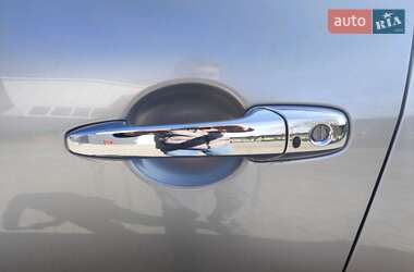 Позашляховик / Кросовер Mazda CX-7 2010 в 