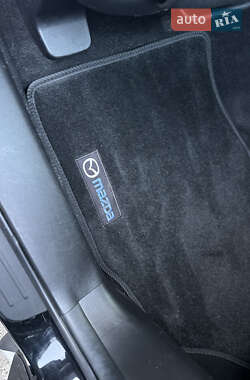 Позашляховик / Кросовер Mazda CX-7 2010 в 