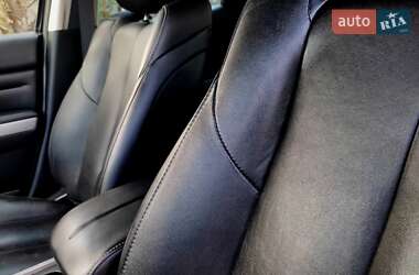 Позашляховик / Кросовер Mazda CX-7 2010 в 