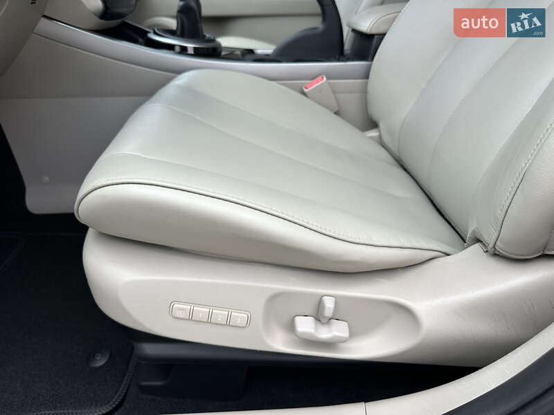 Внедорожник / Кроссовер Mazda CX-7 2011 в Луцке