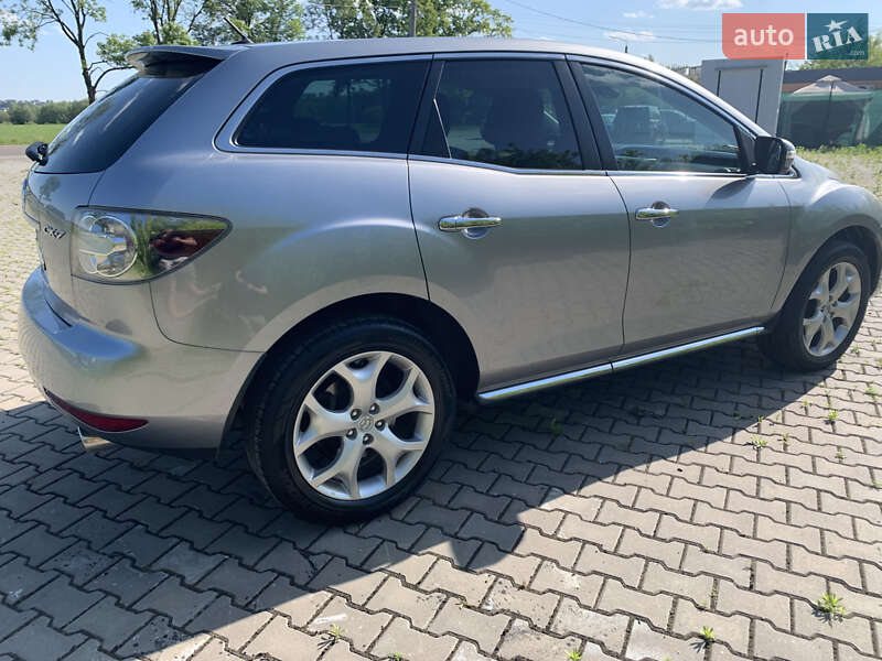 Позашляховик / Кросовер Mazda CX-7 2011 в Чернівцях