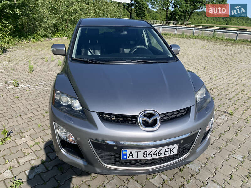 Позашляховик / Кросовер Mazda CX-7 2011 в Чернівцях