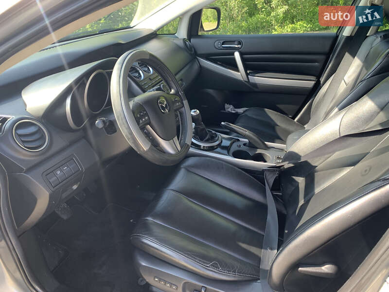 Позашляховик / Кросовер Mazda CX-7 2011 в Чернівцях