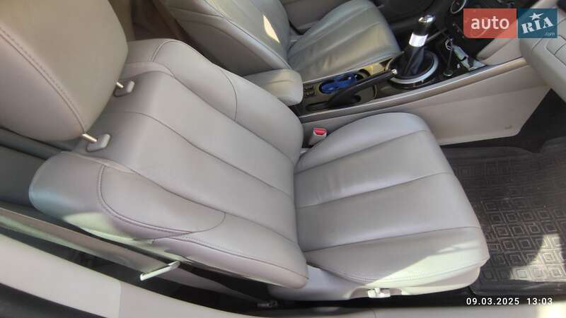 Позашляховик / Кросовер Mazda CX-7 2010 в Чорткові