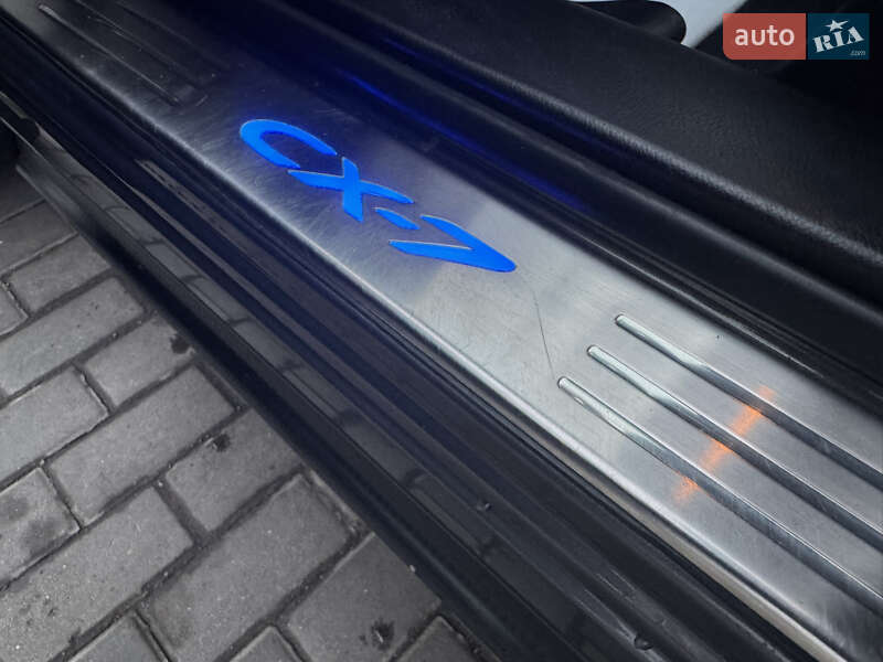 Позашляховик / Кросовер Mazda CX-7 2010 в Києві