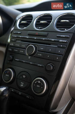 Внедорожник / Кроссовер Mazda CX-7 2011 в 