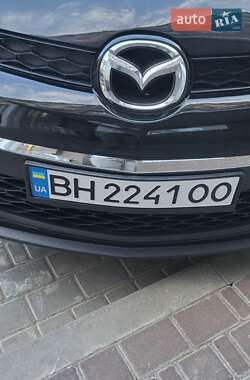 Позашляховик / Кросовер Mazda CX-7 2011 в 