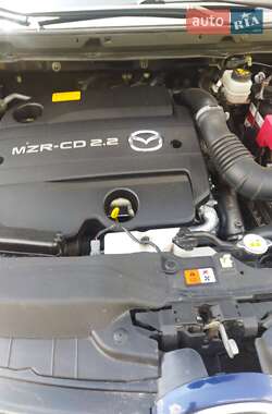 Позашляховик / Кросовер Mazda CX-7 2010 в 