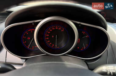 Позашляховик / Кросовер Mazda CX-7 2010 в 