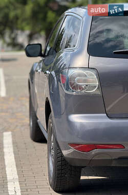Позашляховик / Кросовер Mazda CX-7 2010 в 