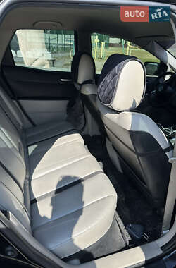 Внедорожник / Кроссовер Mazda CX-7 2009 в 