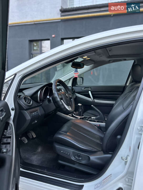 Позашляховик / Кросовер Mazda CX-7 2010 в Івано-Франківську