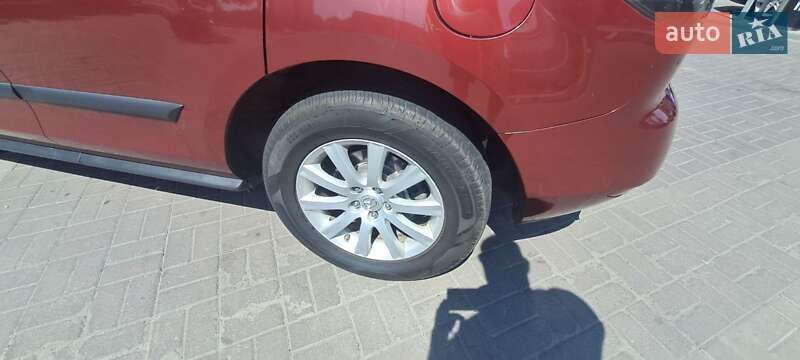 Внедорожник / Кроссовер Mazda CX-7 2010 в Днепре