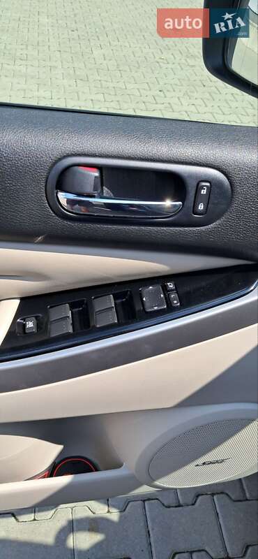 Позашляховик / Кросовер Mazda CX-7 2012 в Нововолинську