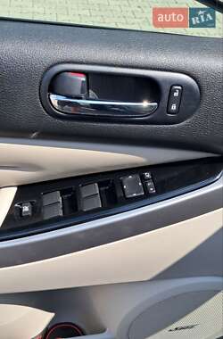 Внедорожник / Кроссовер Mazda CX-7 2012 в 