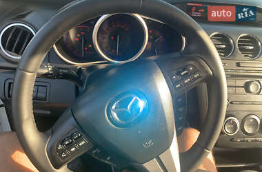 Позашляховик / Кросовер Mazda CX-7 2011 в 