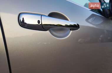 Внедорожник / Кроссовер Mazda CX-7 2011 в 