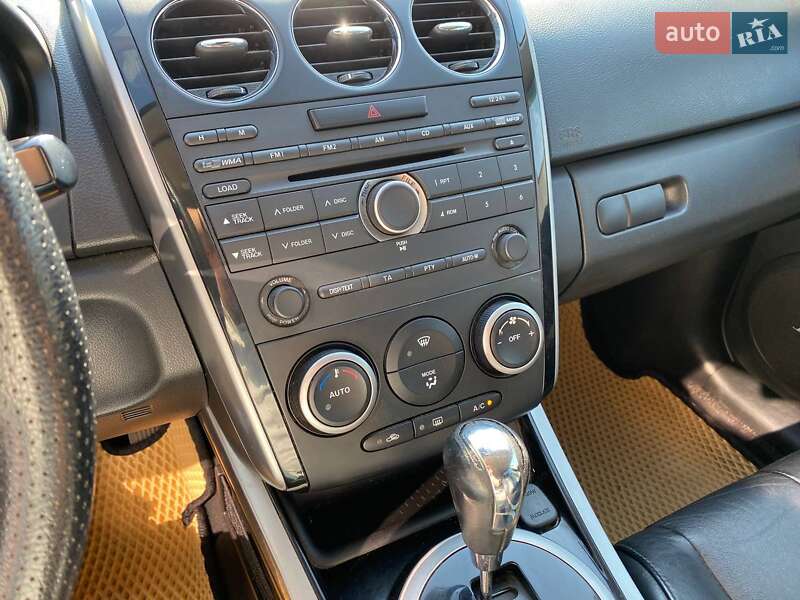 Позашляховик / Кросовер Mazda CX-7 2010 в Львові