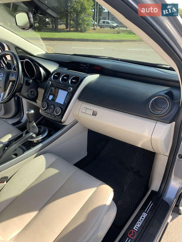 Позашляховик / Кросовер Mazda CX-7 2011 в Києві