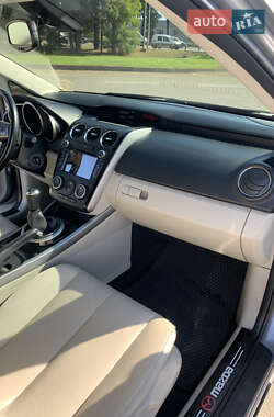 Внедорожник / Кроссовер Mazda CX-7 2011 в 