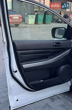 Позашляховик / Кросовер Mazda CX-7 2012 в 