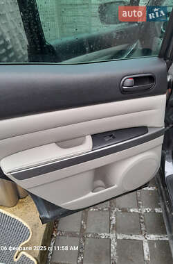 Внедорожник / Кроссовер Mazda CX-7 2011 в 
