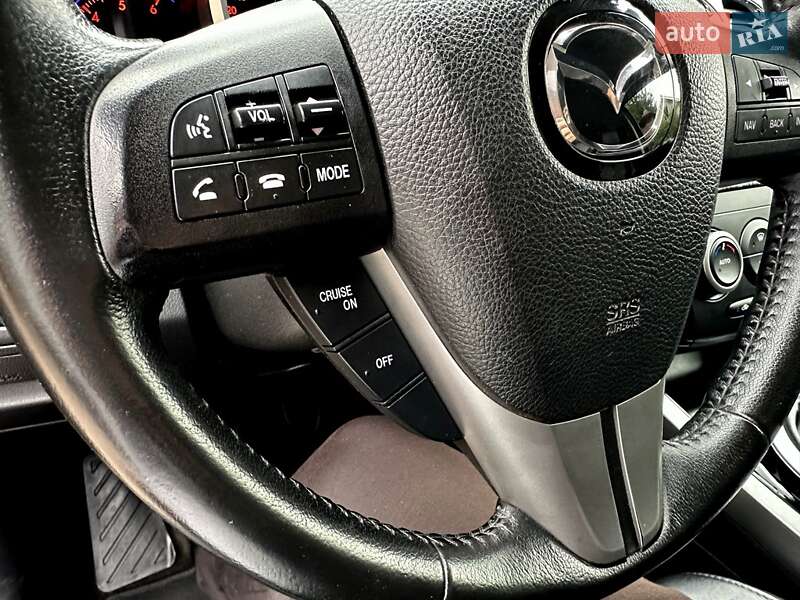 Позашляховик / Кросовер Mazda CX-7 2010 в Чернівцях