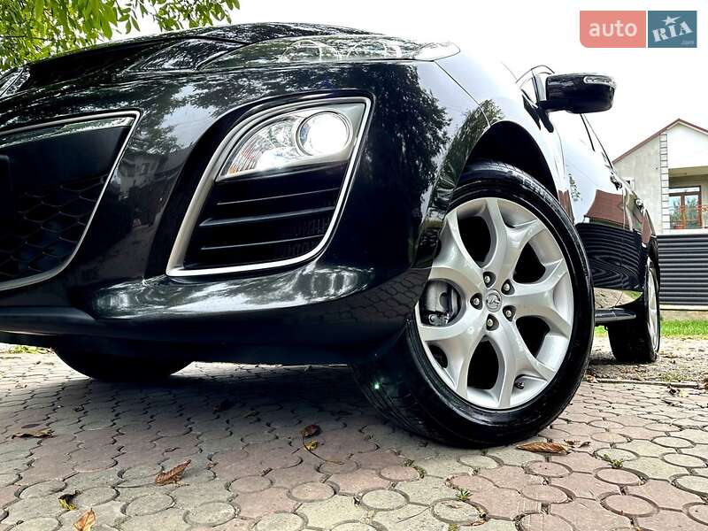 Позашляховик / Кросовер Mazda CX-7 2010 в Чернівцях
