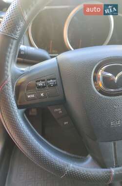 Позашляховик / Кросовер Mazda CX-7 2011 в 