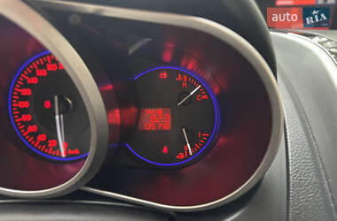 Позашляховик / Кросовер Mazda CX-7 2011 в 