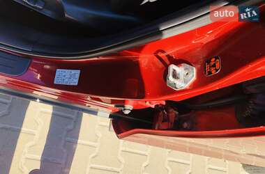 Внедорожник / Кроссовер Mazda CX-7 2009 в 