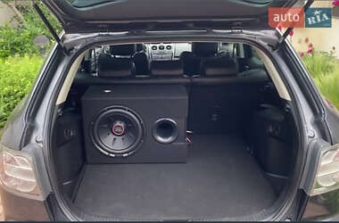 Позашляховик / Кросовер Mazda CX-7 2011 в 