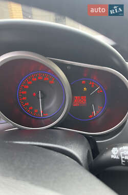 Позашляховик / Кросовер Mazda CX-7 2010 в 
