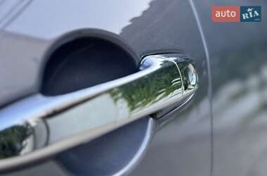 Позашляховик / Кросовер Mazda CX-7 2007 в 