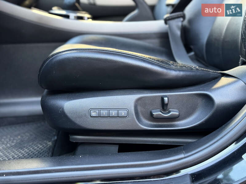 Позашляховик / Кросовер Mazda CX-7 2011 в Тернополі