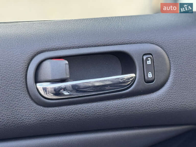 Позашляховик / Кросовер Mazda CX-7 2011 в Тернополі