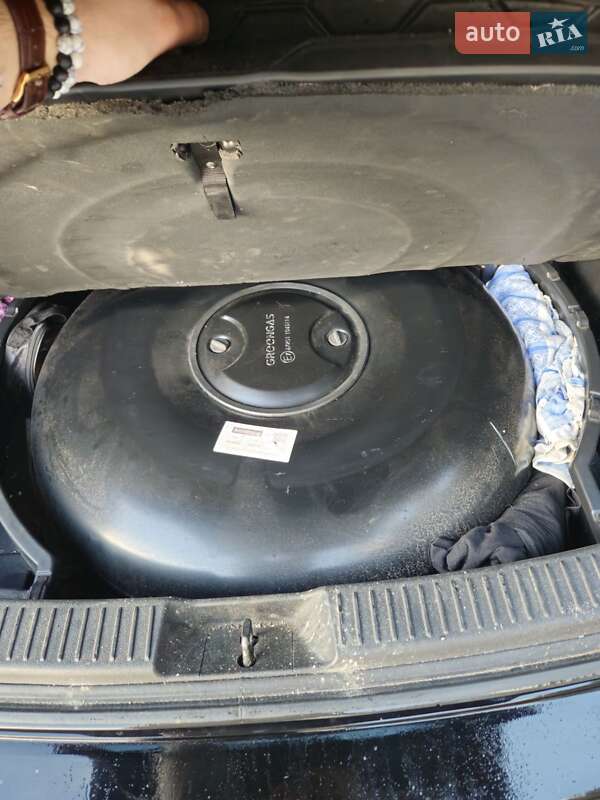 Позашляховик / Кросовер Mazda CX-7 2012 в Полонному