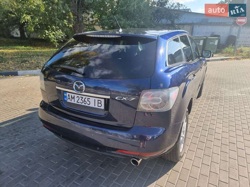 Внедорожник / Кроссовер Mazda CX-7 2010 в Киеве