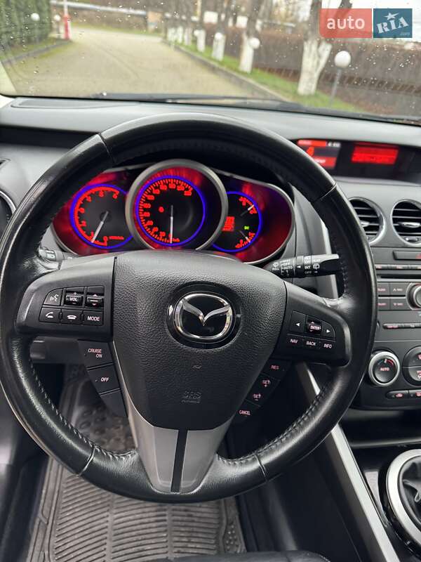 Позашляховик / Кросовер Mazda CX-7 2009 в Луцьку