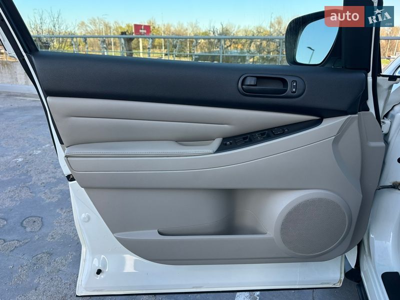 Позашляховик / Кросовер Mazda CX-7 2010 в Києві