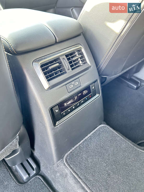 Внедорожник / Кроссовер Mazda CX-90 2023 в Киеве