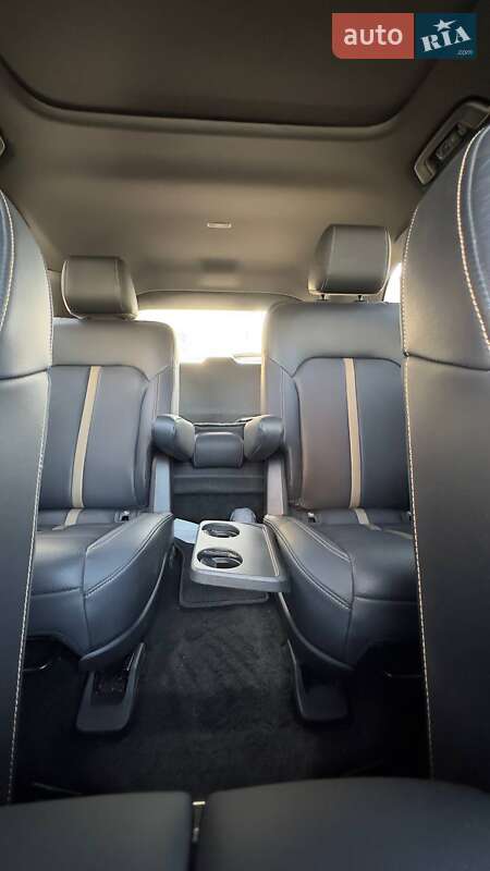 Внедорожник / Кроссовер Mazda CX-90 2023 в Киеве фото 12 Внедорожник / Кроссовер Mazda CX-90 2023 в Киеве