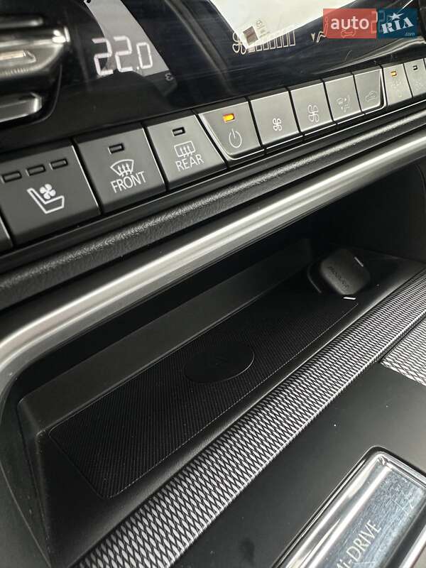 Внедорожник / Кроссовер Mazda CX-90 2023 в Белогородке фото 48 Внедорожник / Кроссовер Mazda CX-90 2023 в Белогородке