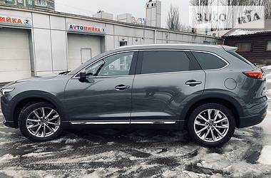 Позашляховик / Кросовер Mazda CX-9 2017 в 